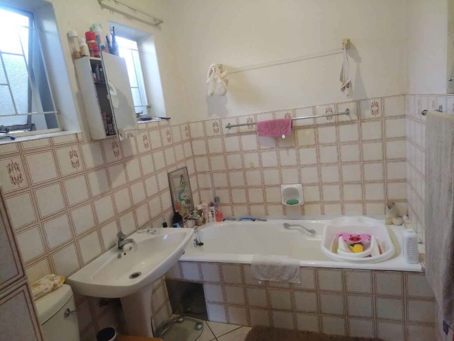 3 Bedroom Property for Sale in Florauna Gauteng