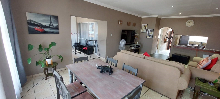 2 Bedroom Property for Sale in New Redruth Gauteng