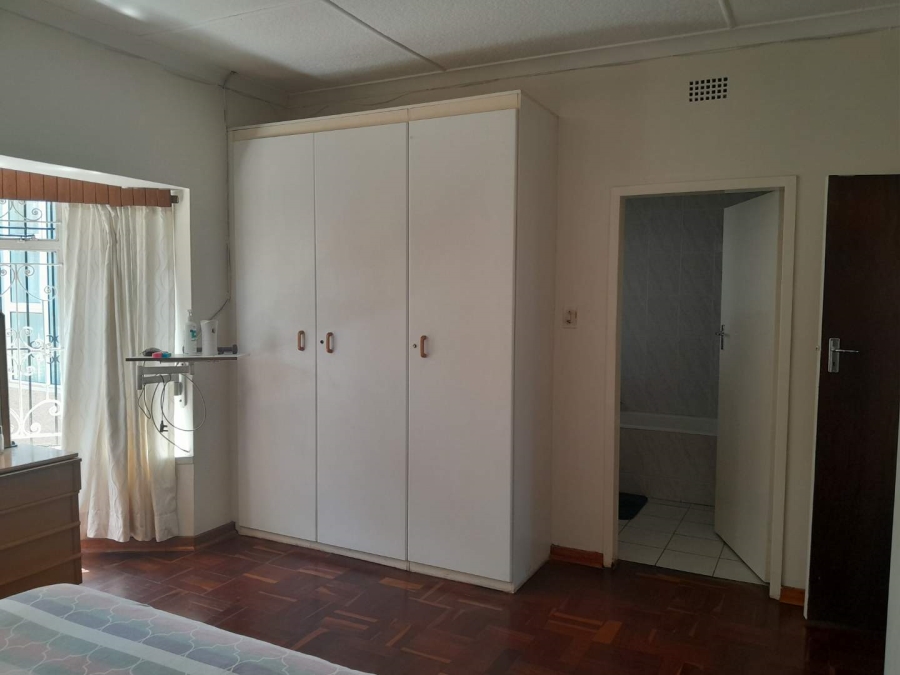 4 Bedroom Property for Sale in Linmeyer Gauteng