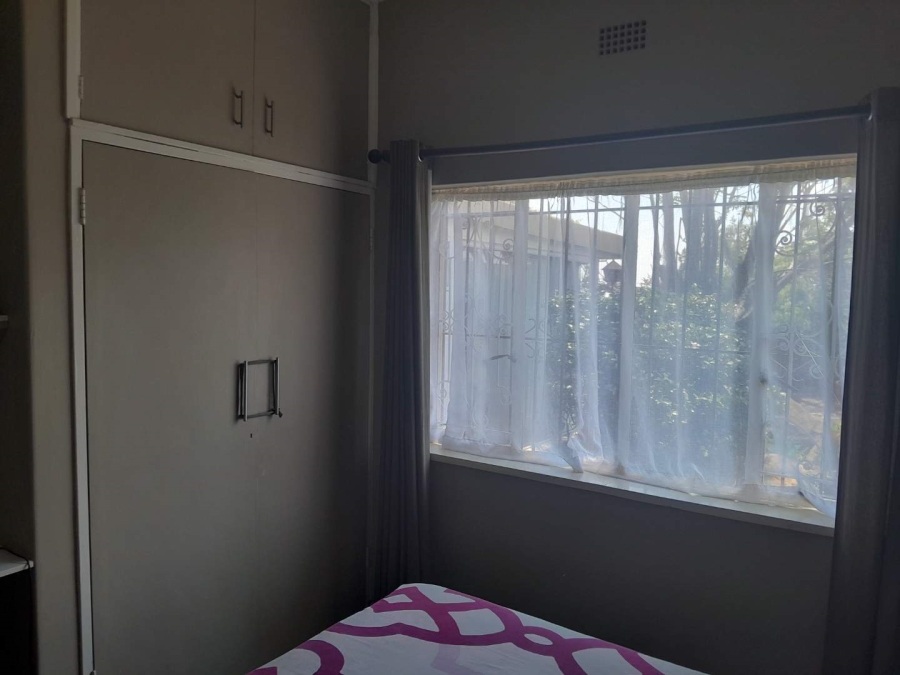 4 Bedroom Property for Sale in Linmeyer Gauteng