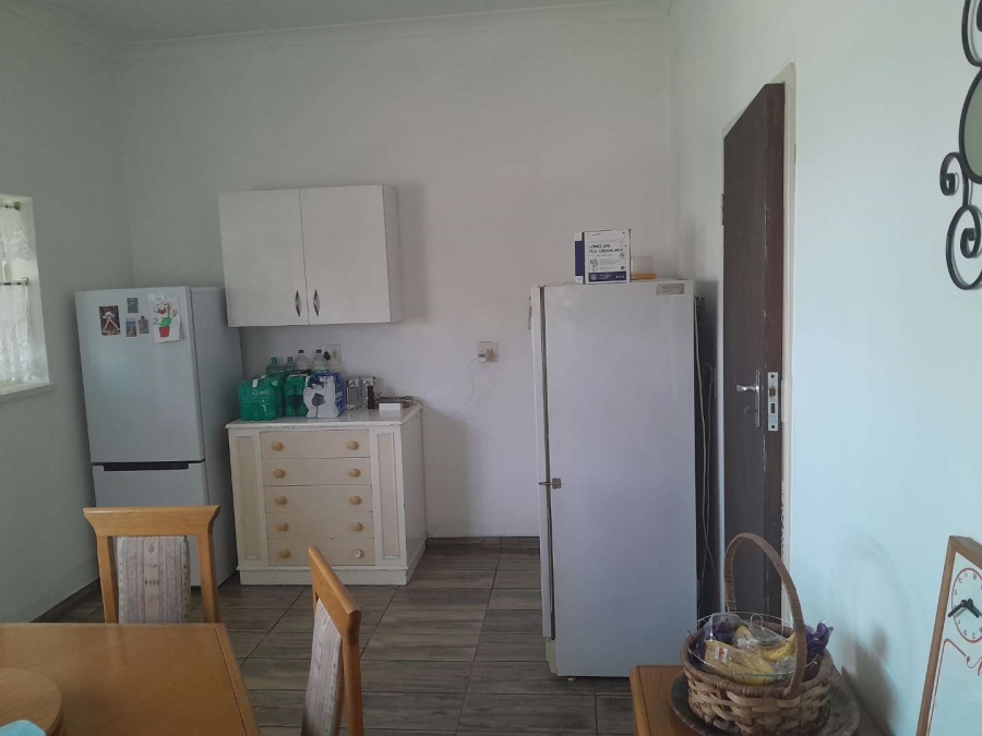 4 Bedroom Property for Sale in Linmeyer Gauteng