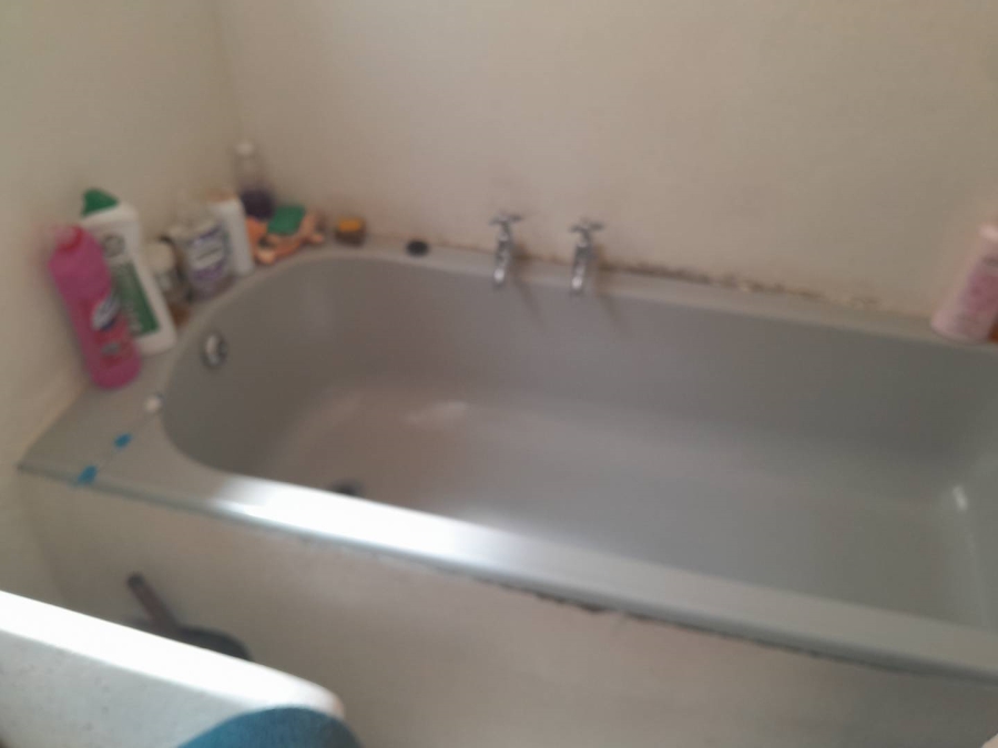 4 Bedroom Property for Sale in Linmeyer Gauteng