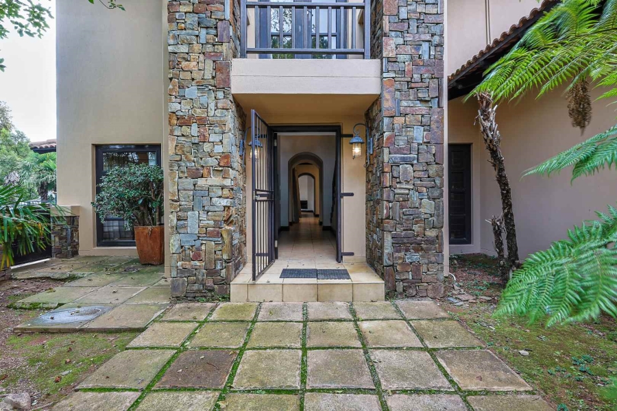5 Bedroom Property for Sale in Waterkloof Ridge Gauteng