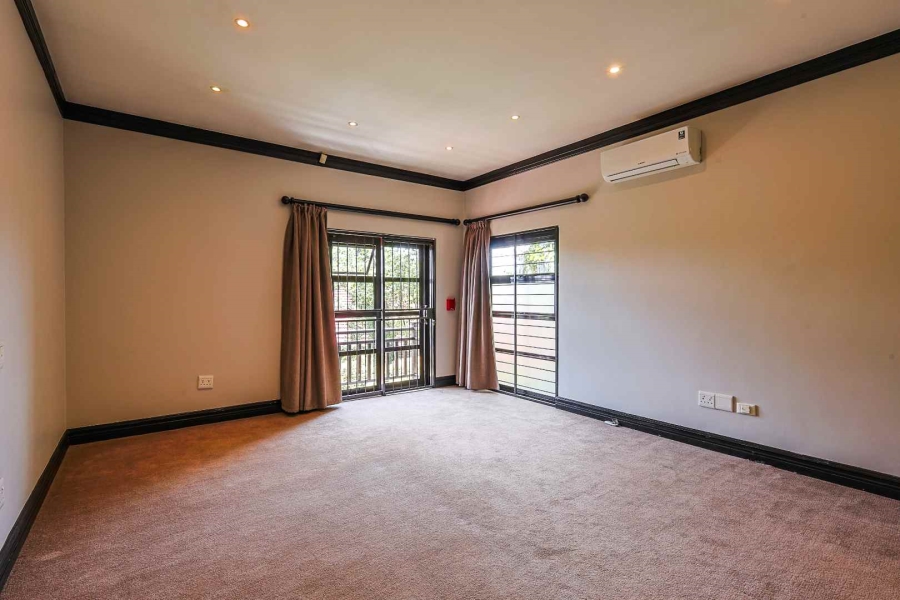 5 Bedroom Property for Sale in Waterkloof Ridge Gauteng