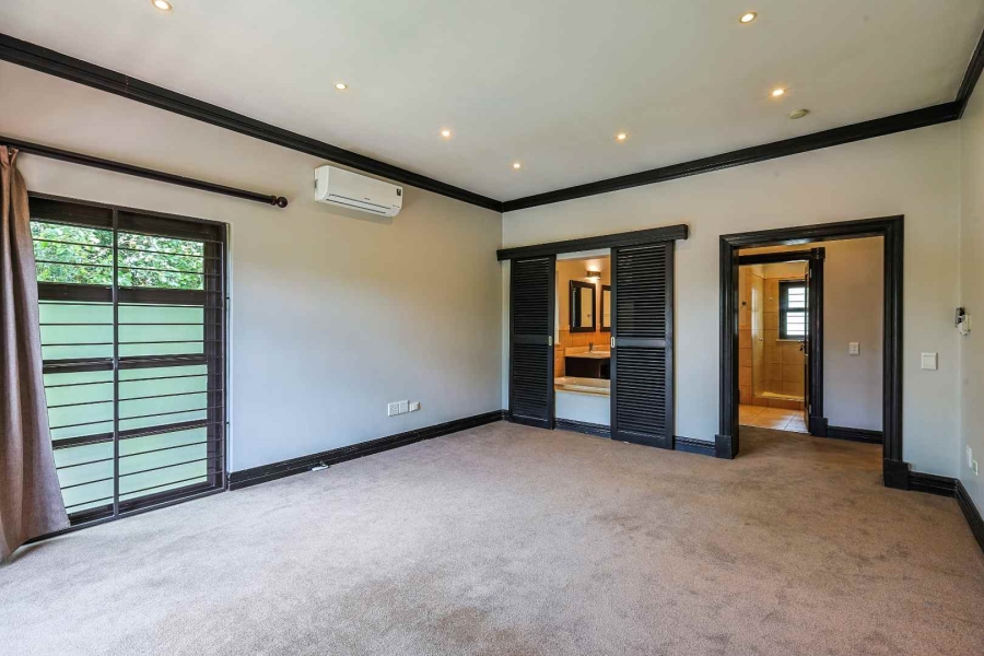 5 Bedroom Property for Sale in Waterkloof Ridge Gauteng