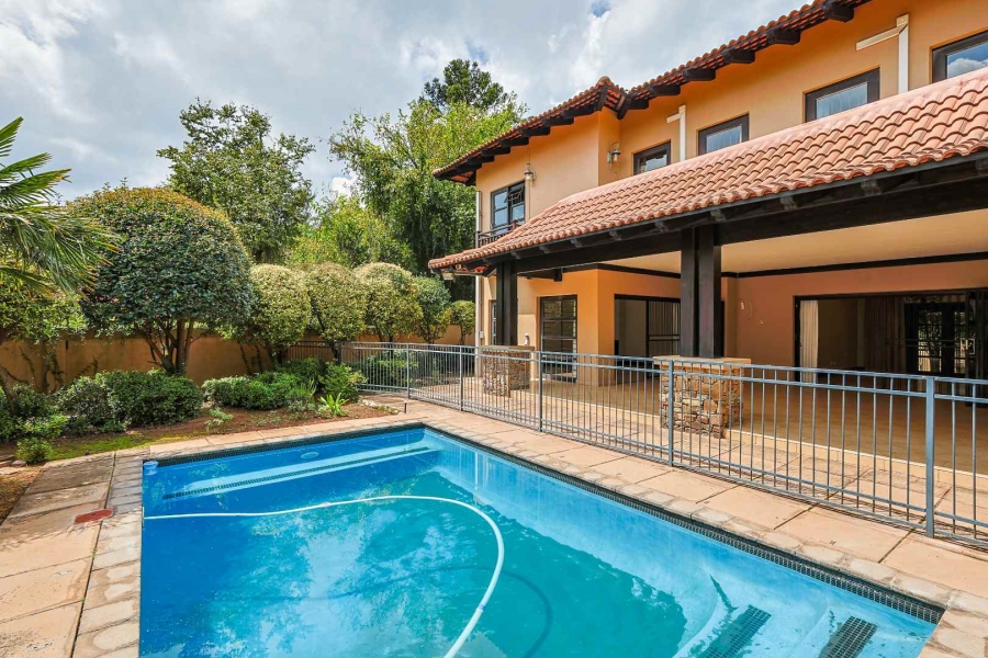 5 Bedroom Property for Sale in Waterkloof Ridge Gauteng