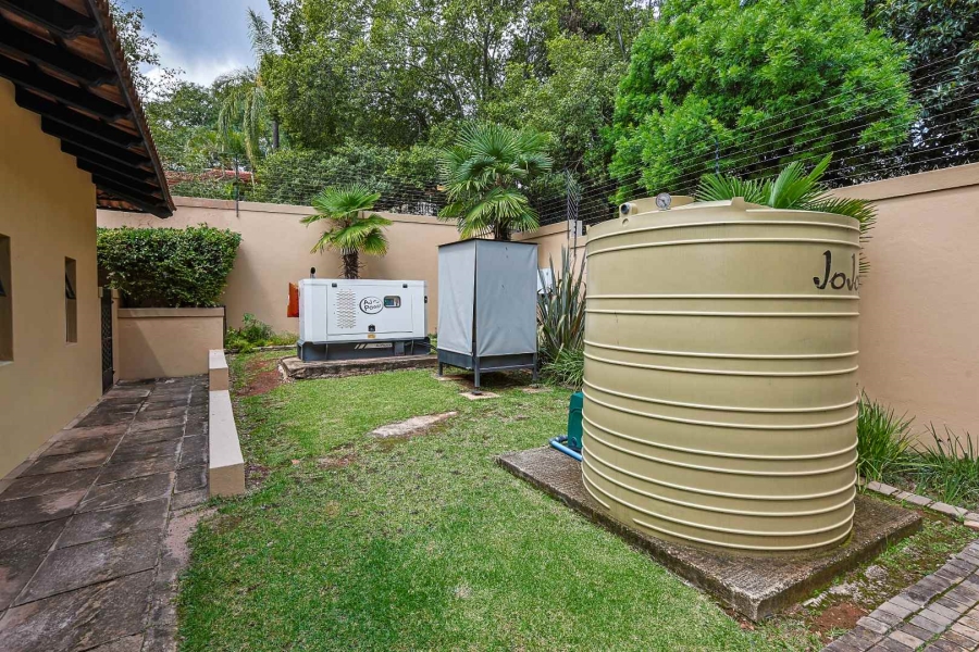 5 Bedroom Property for Sale in Waterkloof Ridge Gauteng