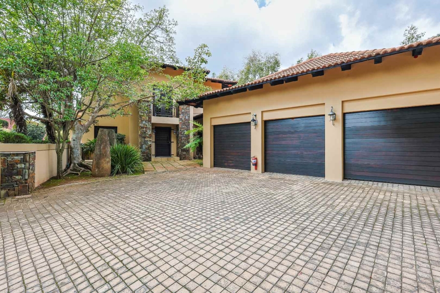 5 Bedroom Property for Sale in Waterkloof Ridge Gauteng