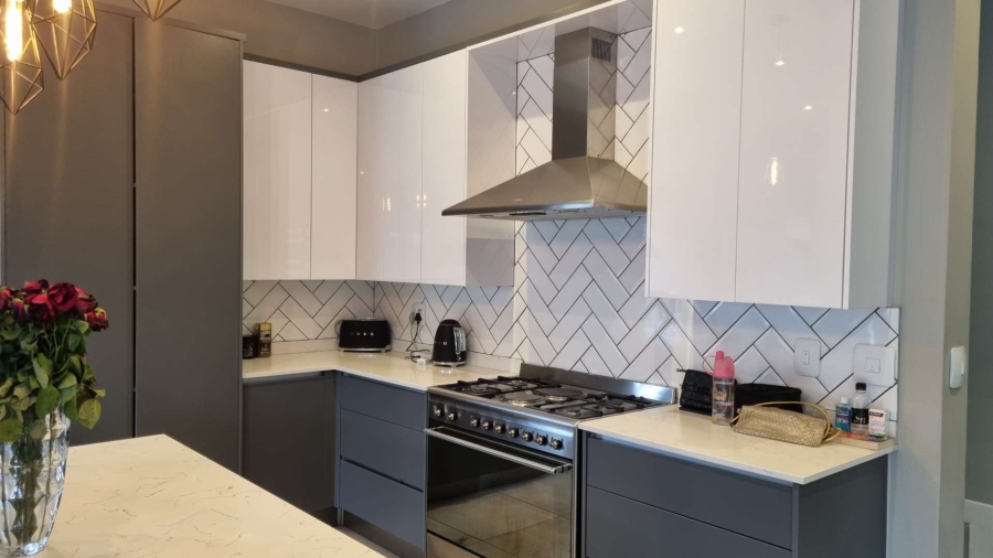 3 Bedroom Property for Sale in Olivedale Gauteng