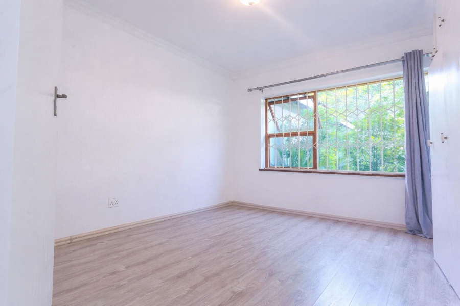 To Let 5 Bedroom Property for Rent in Petervale Gauteng