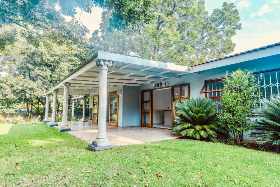 To Let 5 Bedroom Property for Rent in Petervale Gauteng