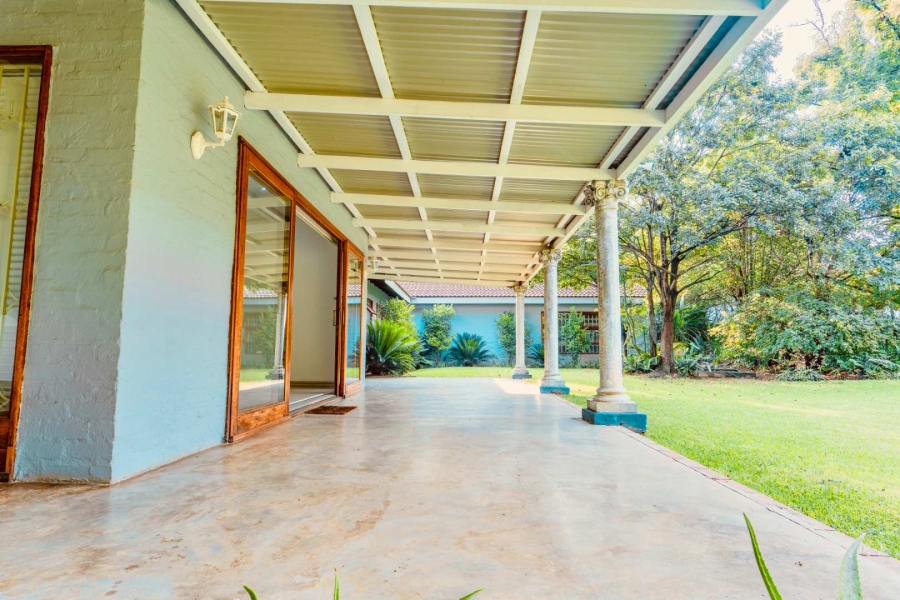 To Let 5 Bedroom Property for Rent in Petervale Gauteng