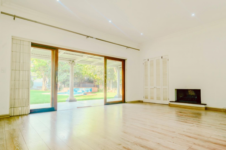 To Let 5 Bedroom Property for Rent in Petervale Gauteng