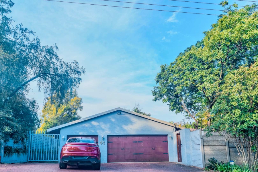 To Let 5 Bedroom Property for Rent in Petervale Gauteng