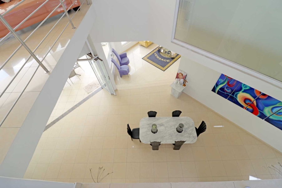 5 Bedroom Property for Sale in Woodhill Estate Gauteng