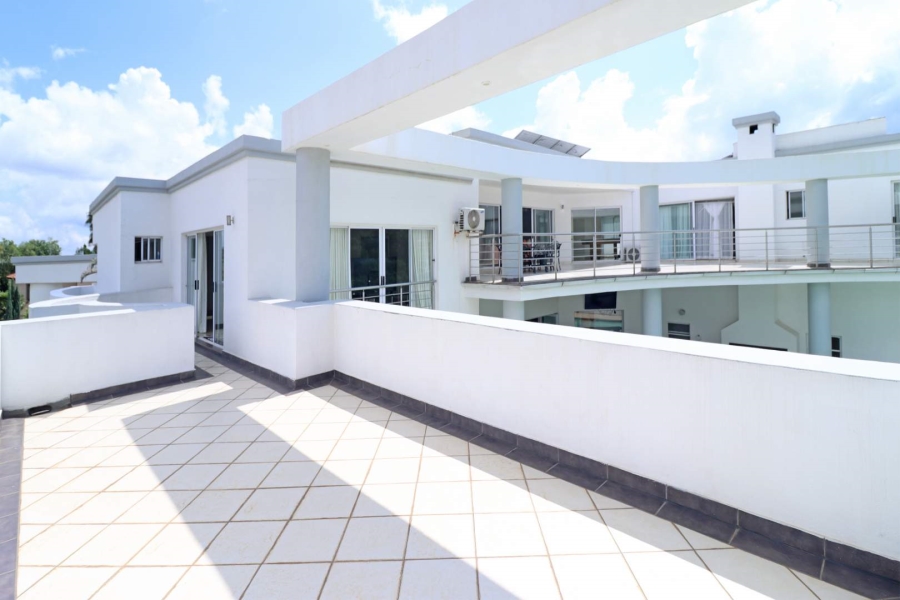 5 Bedroom Property for Sale in Woodhill Estate Gauteng