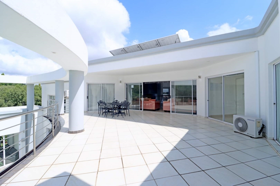 5 Bedroom Property for Sale in Woodhill Estate Gauteng