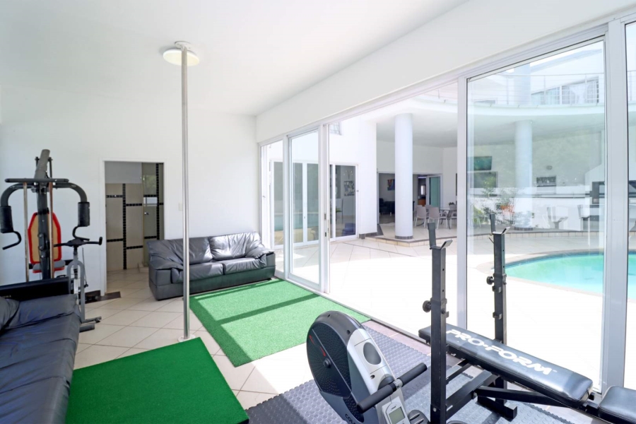 5 Bedroom Property for Sale in Woodhill Estate Gauteng