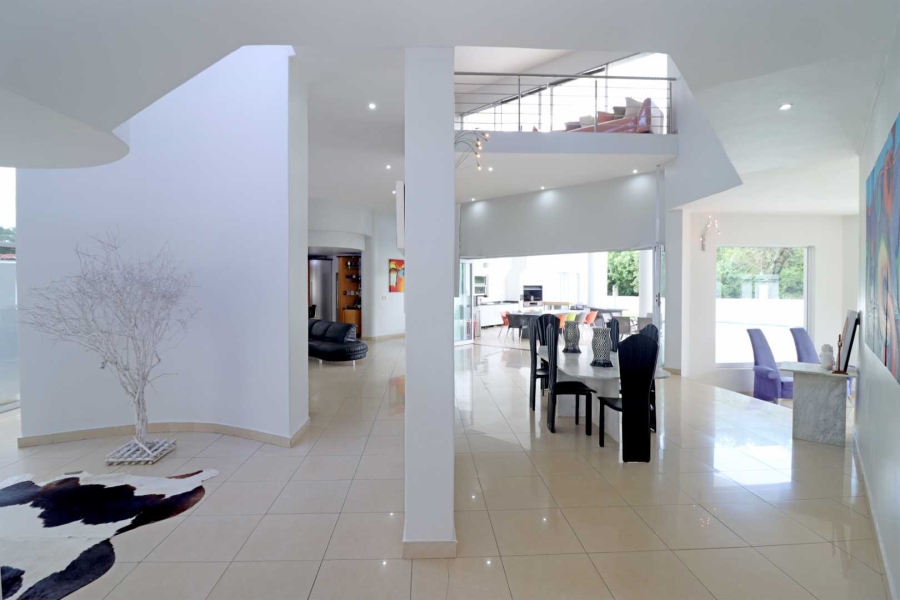 5 Bedroom Property for Sale in Woodhill Estate Gauteng