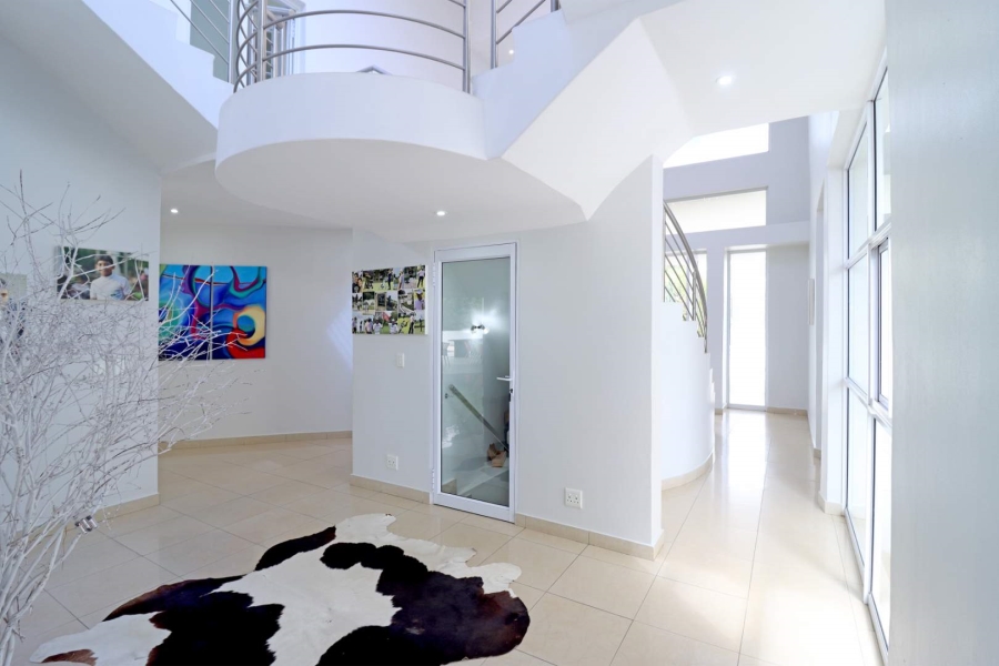 5 Bedroom Property for Sale in Woodhill Estate Gauteng