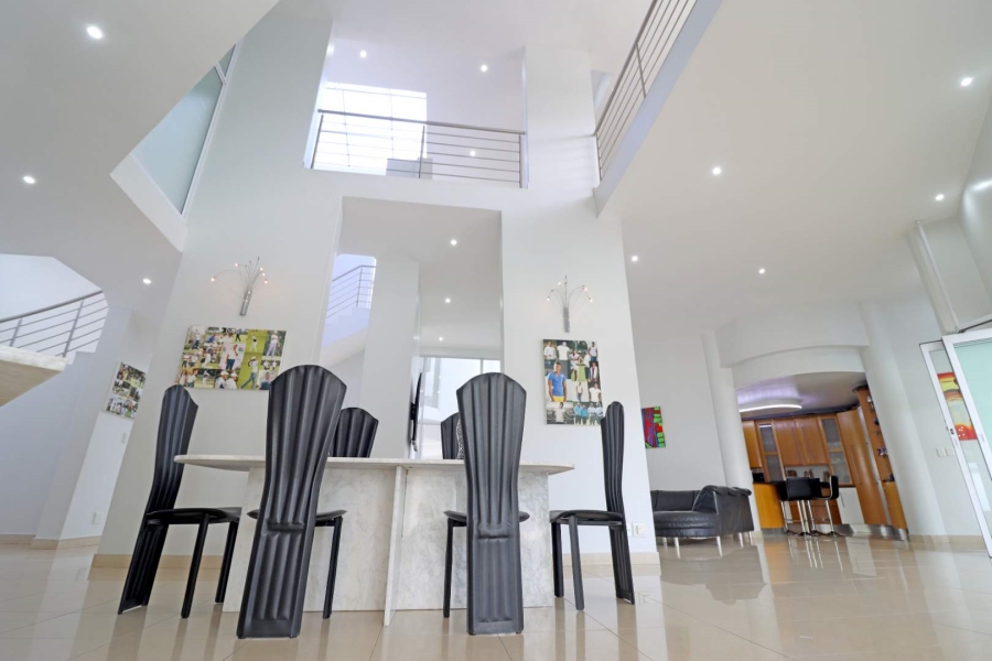 5 Bedroom Property for Sale in Woodhill Estate Gauteng