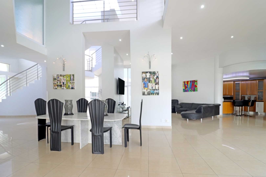 5 Bedroom Property for Sale in Woodhill Estate Gauteng