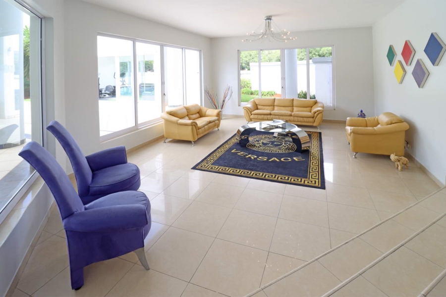 5 Bedroom Property for Sale in Woodhill Estate Gauteng