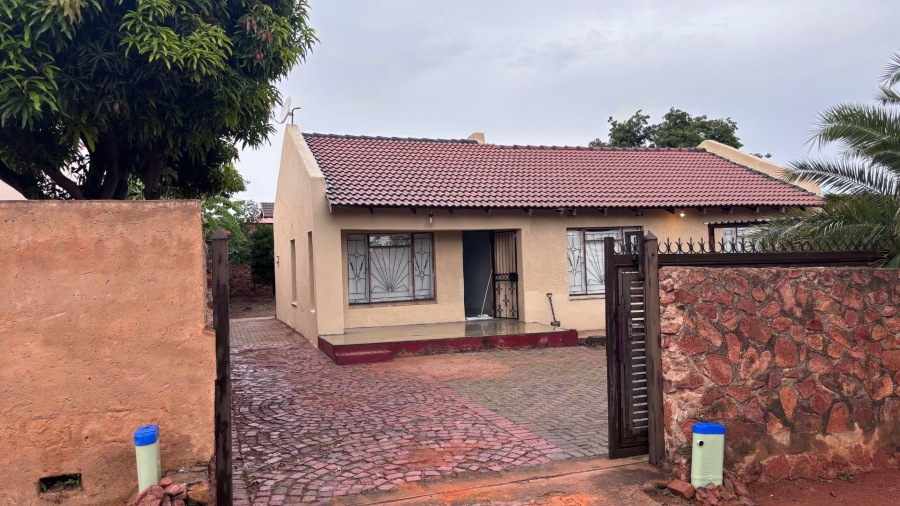 To Let 3 Bedroom Property for Rent in Soshanguve M Gauteng