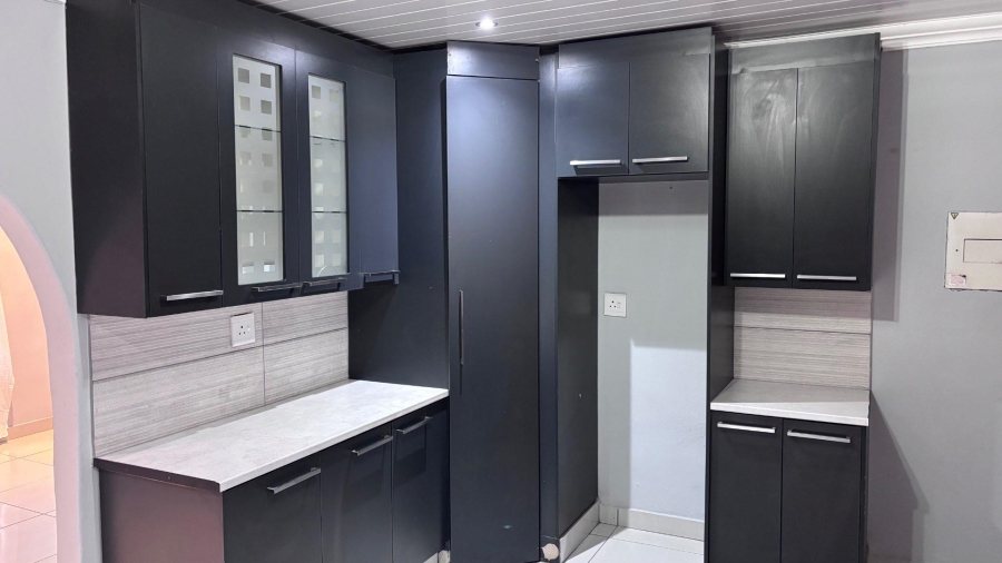 To Let 3 Bedroom Property for Rent in Soshanguve M Gauteng