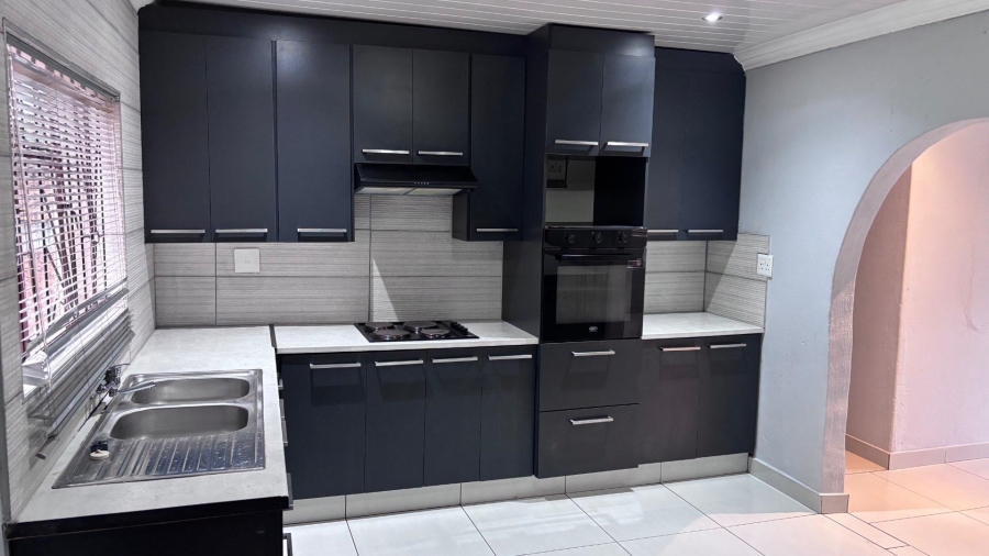 To Let 3 Bedroom Property for Rent in Soshanguve M Gauteng