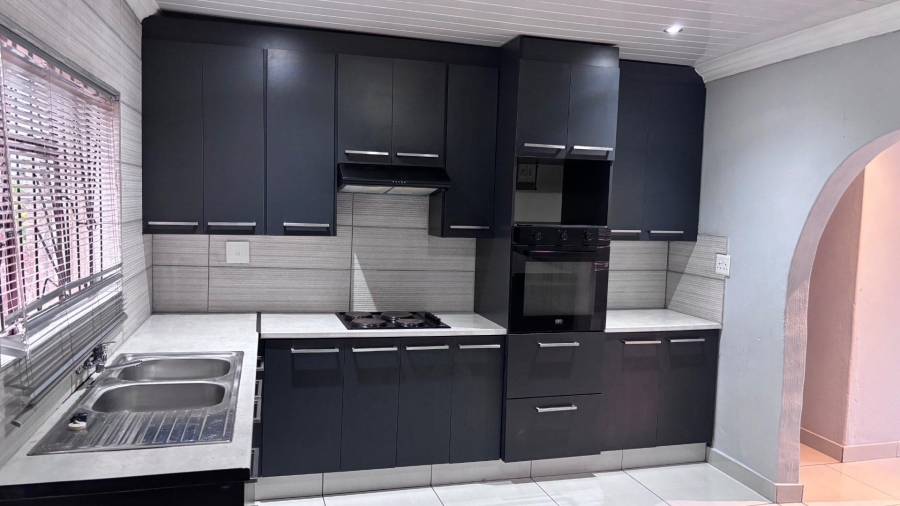 To Let 3 Bedroom Property for Rent in Soshanguve M Gauteng