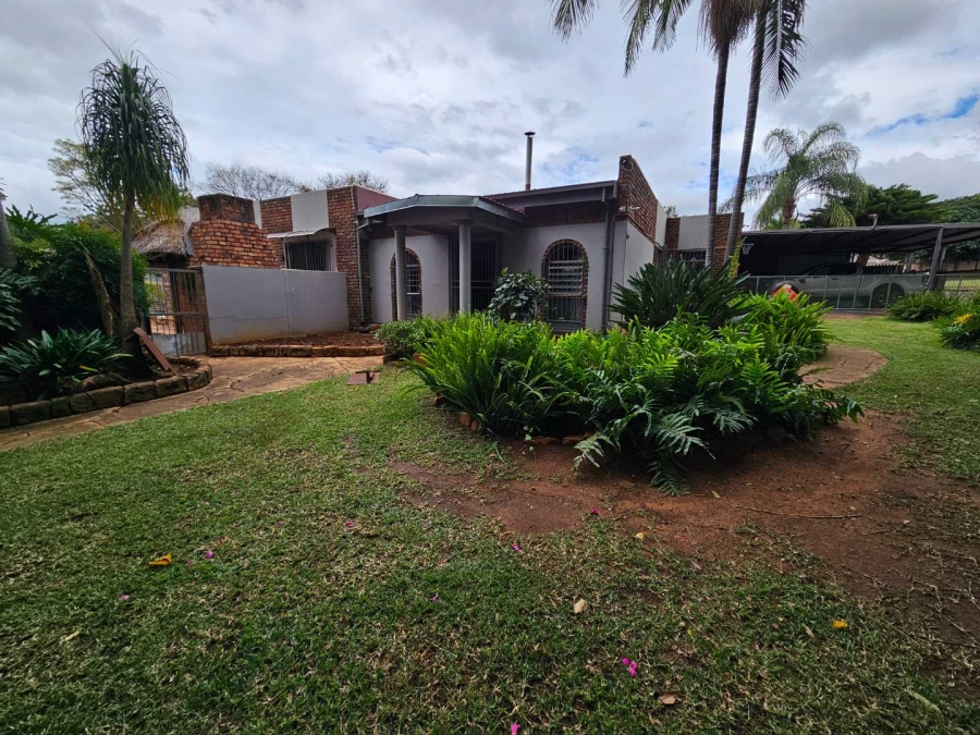 3 Bedroom Property for Sale in Dorandia Gauteng
