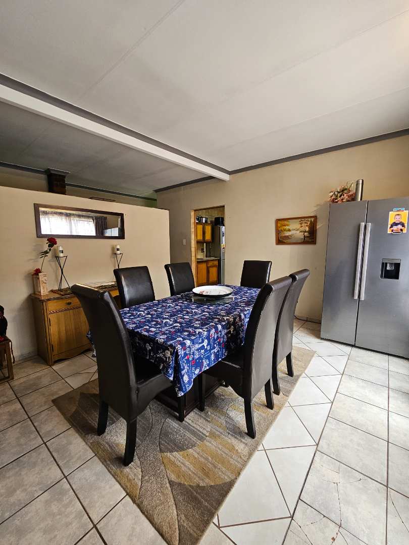 3 Bedroom Property for Sale in Dorandia Gauteng