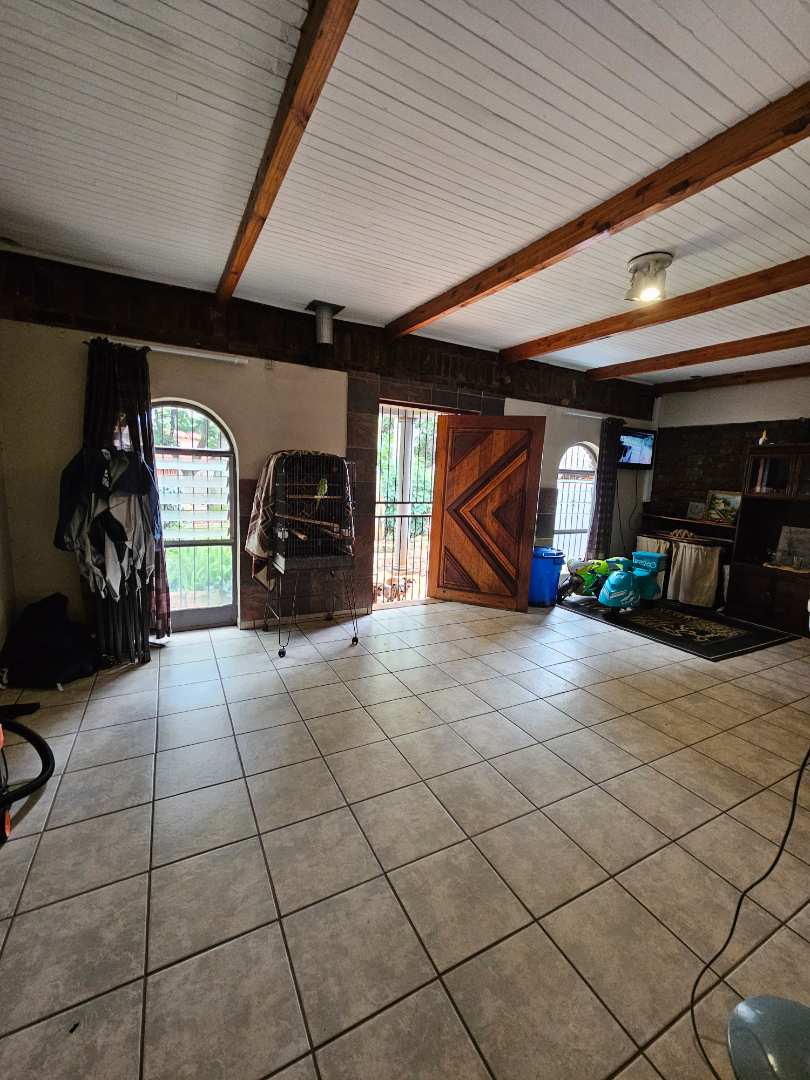 3 Bedroom Property for Sale in Dorandia Gauteng