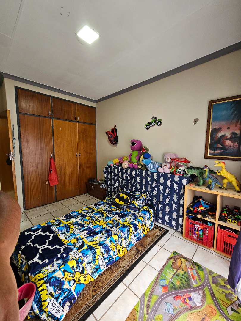 3 Bedroom Property for Sale in Dorandia Gauteng