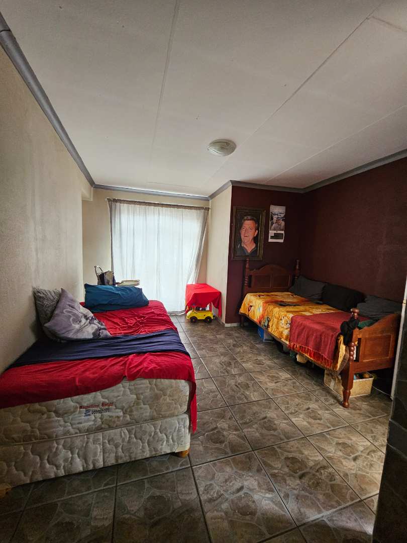 3 Bedroom Property for Sale in Dorandia Gauteng