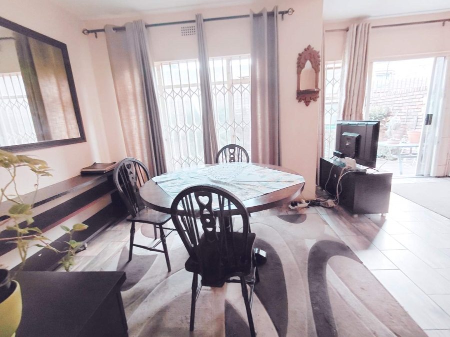 2 Bedroom Property for Sale in Birchleigh Gauteng