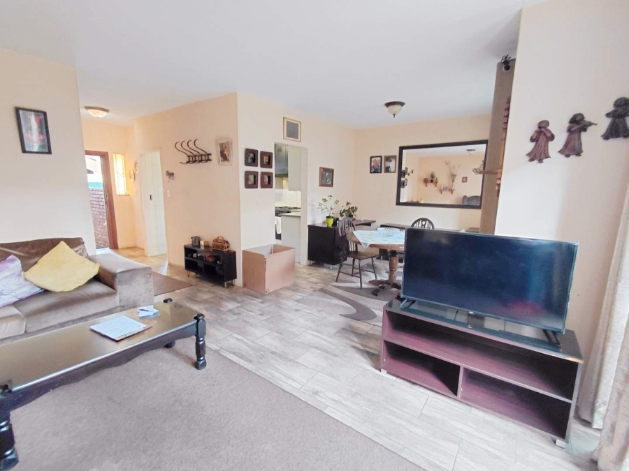 2 Bedroom Property for Sale in Birchleigh Gauteng