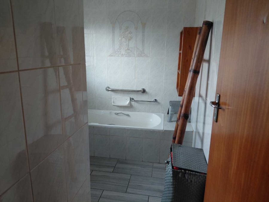 2 Bedroom Property for Sale in Birchleigh Gauteng