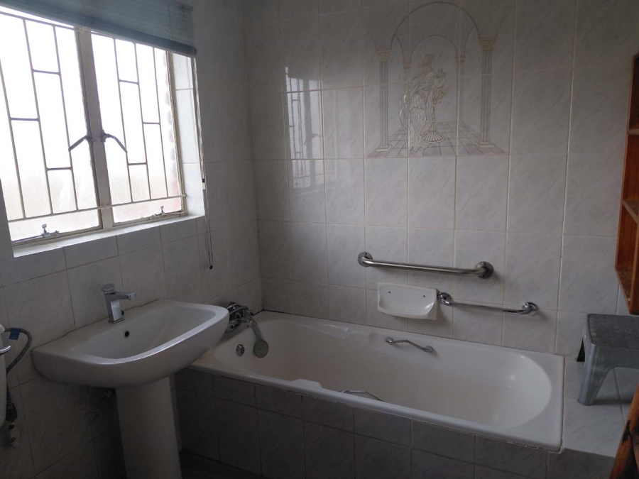 2 Bedroom Property for Sale in Birchleigh Gauteng