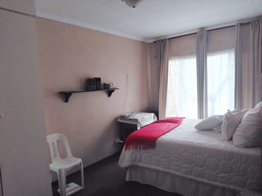 2 Bedroom Property for Sale in Birchleigh Gauteng