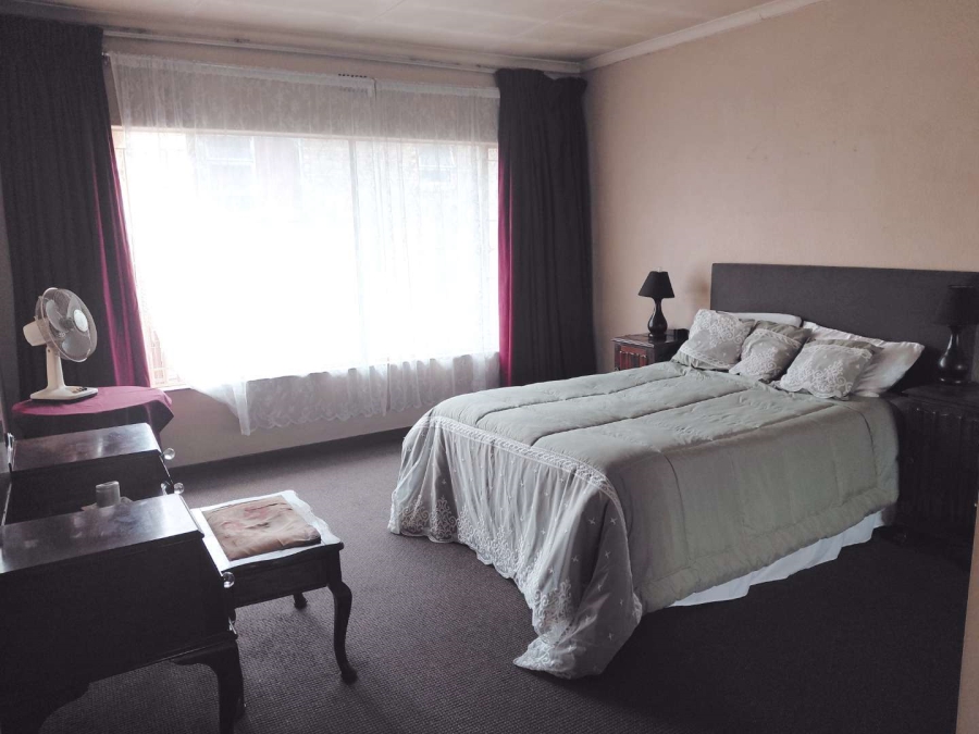 2 Bedroom Property for Sale in Birchleigh Gauteng