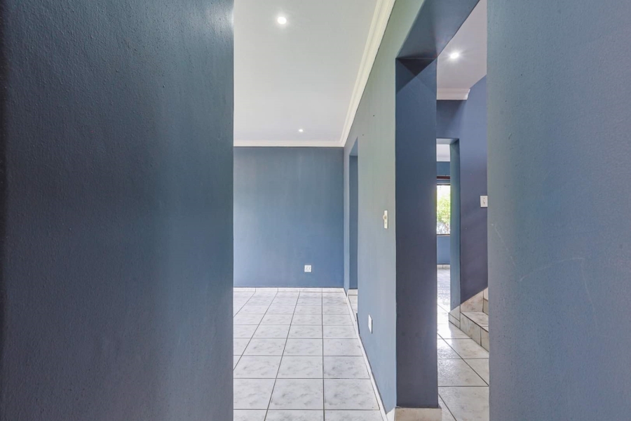 To Let 4 Bedroom Property for Rent in Willow Acres Gauteng