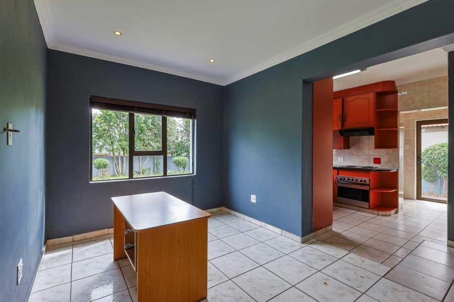 To Let 4 Bedroom Property for Rent in Willow Acres Gauteng