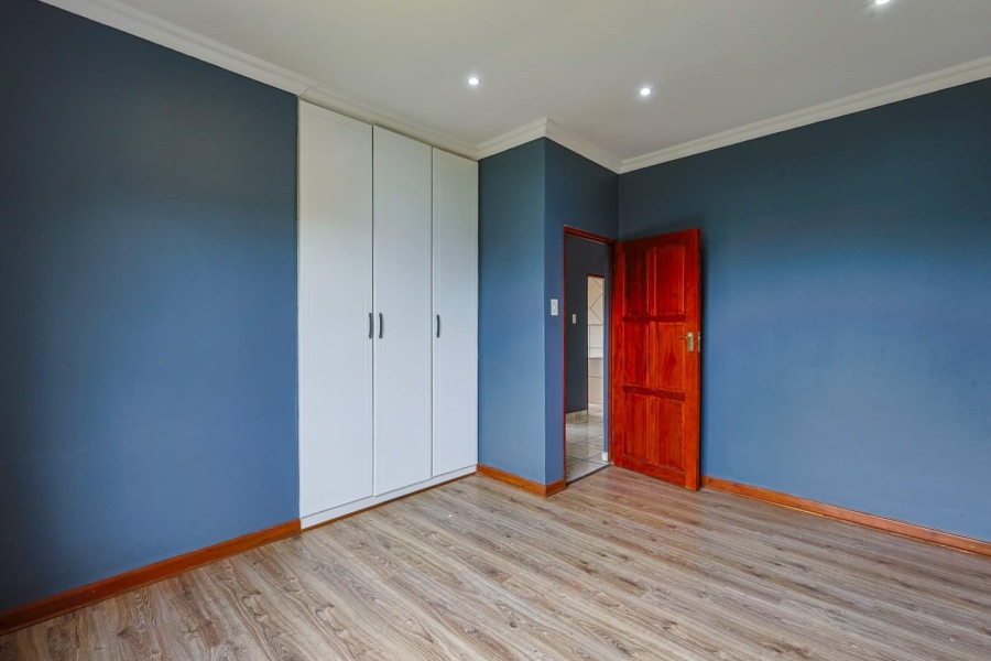 To Let 4 Bedroom Property for Rent in Willow Acres Gauteng