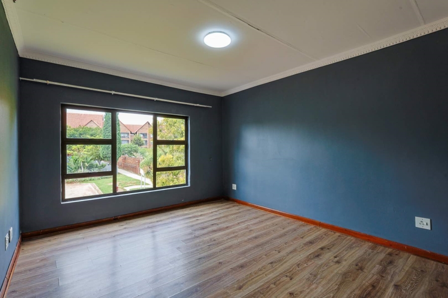 To Let 4 Bedroom Property for Rent in Willow Acres Gauteng