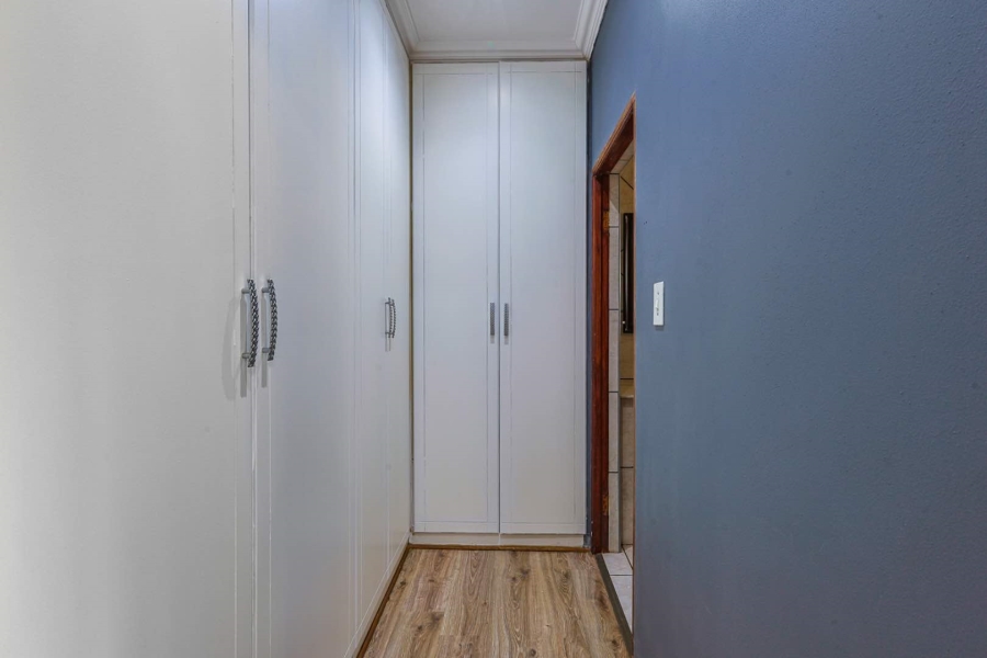 To Let 4 Bedroom Property for Rent in Willow Acres Gauteng