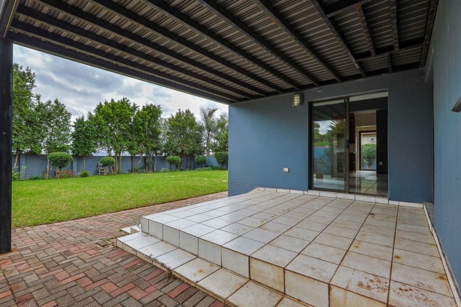 To Let 4 Bedroom Property for Rent in Willow Acres Gauteng