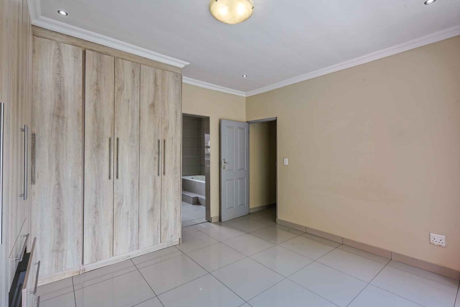 3 Bedroom Property for Sale in Olympus AH Gauteng