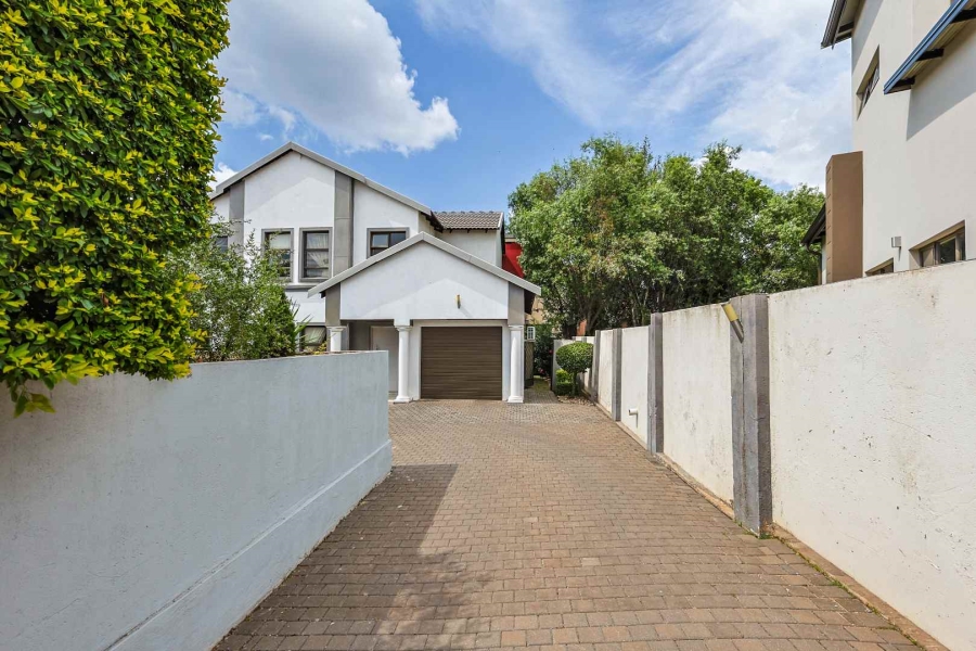 3 Bedroom Property for Sale in Olympus AH Gauteng